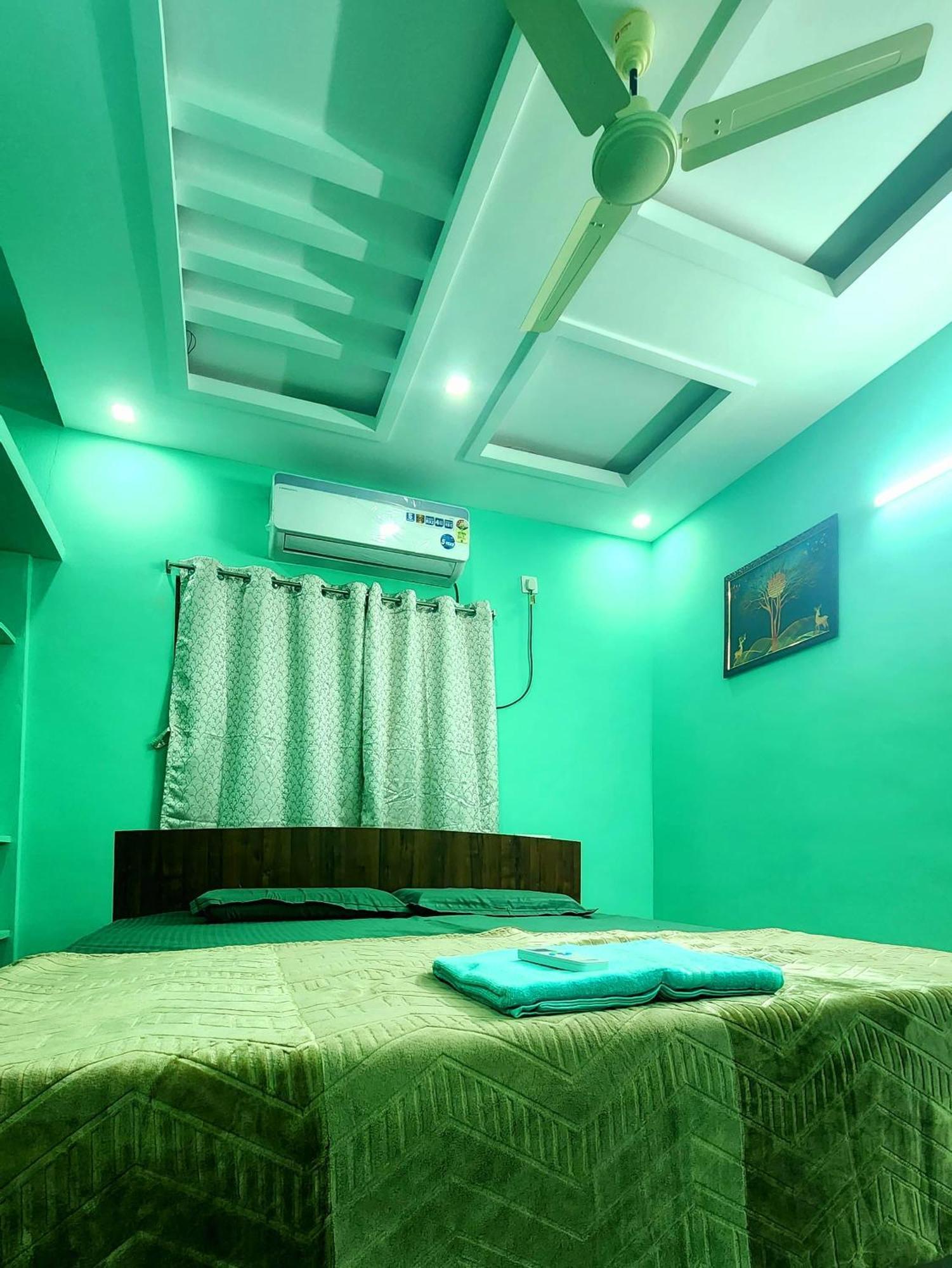 Ruhithahomestay- Ac Rooms-Free Wifi- Android Tv - Near To Alipiri- Door Service Tirupati Dış mekan fotoğraf